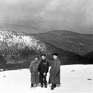 1959-1960 С.И. Шерман (в центре). Хамар-Дабан